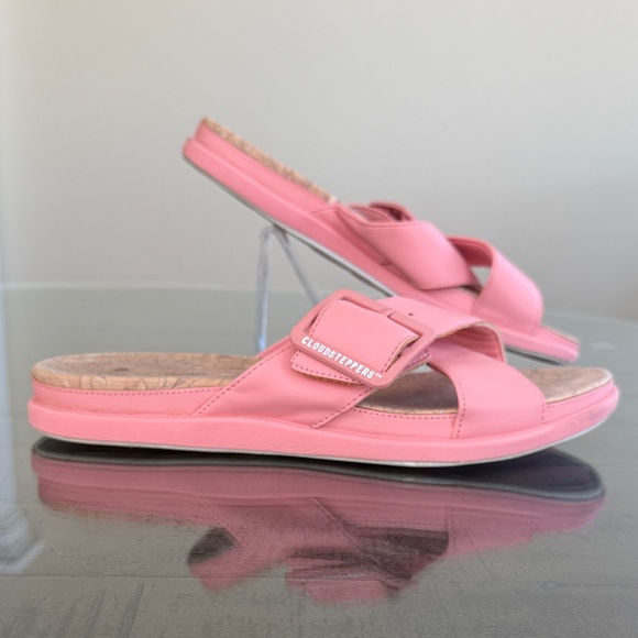 Clarks Shoes - Clarks Cloudsteppers Coral Women's Sandals Size 10.